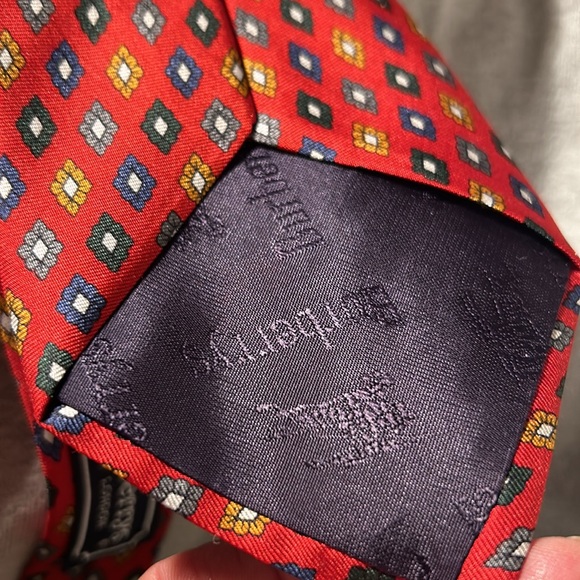 Burberry’s Of London Silk Tie - Picture 3 of 5